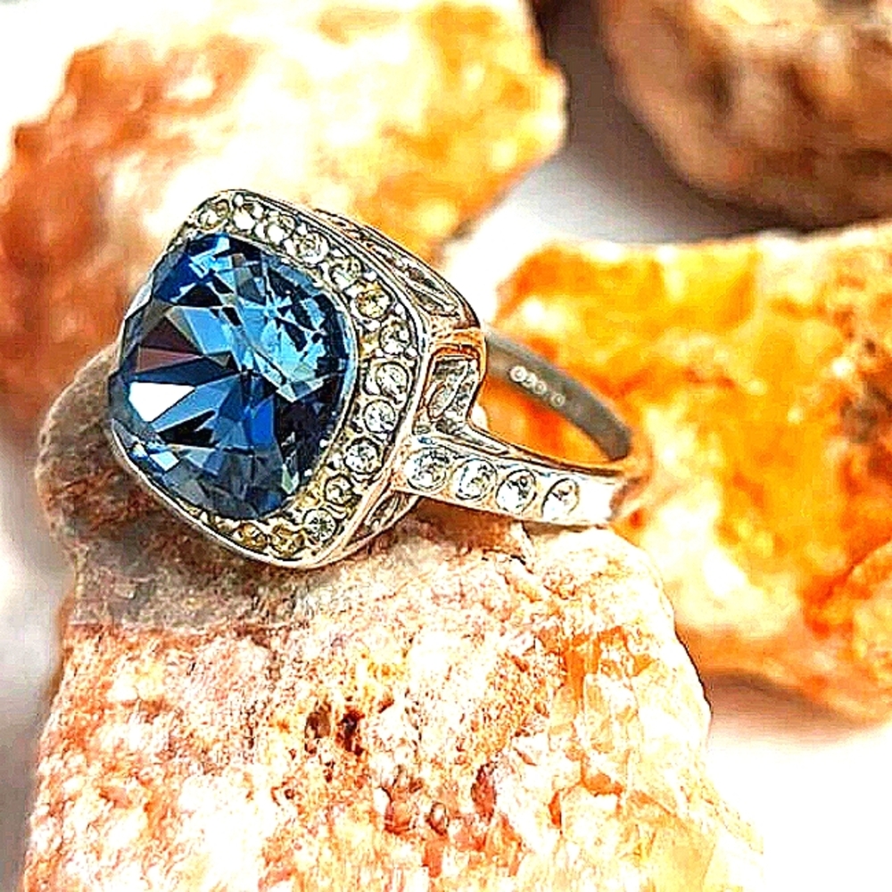 Vintage 18k Gold Plated Cubic Zirconia Cushion Cut Blue Topaz Halo Ring